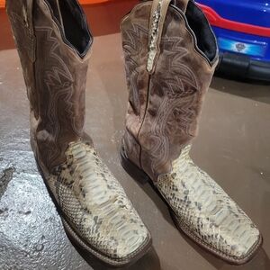 Womens Snakeskin Cowgirl boots